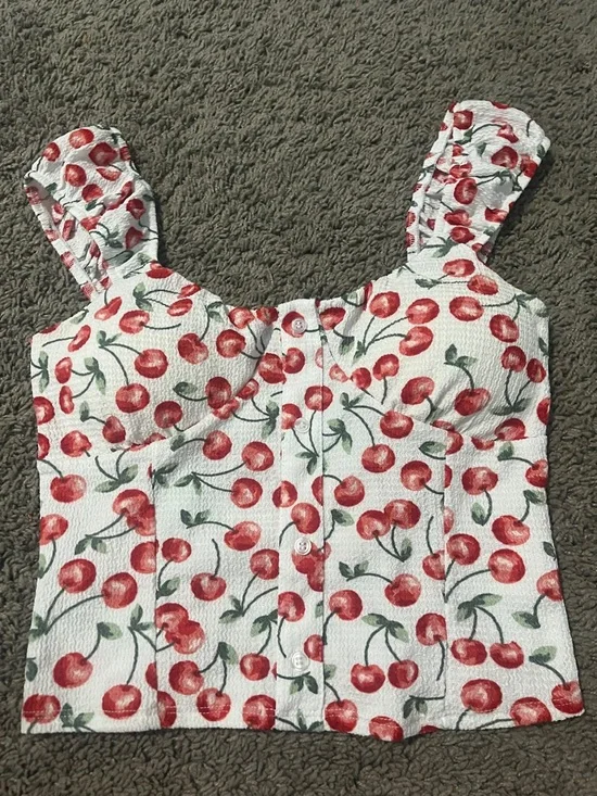 Derek Heart White Crop Top with Red Cherry Print - Picture 4 of 4